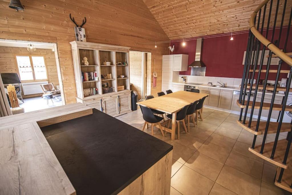 Вилла Gite Jura Mina Chalet Au Milieu De La Nature Ney Экстерьер фото