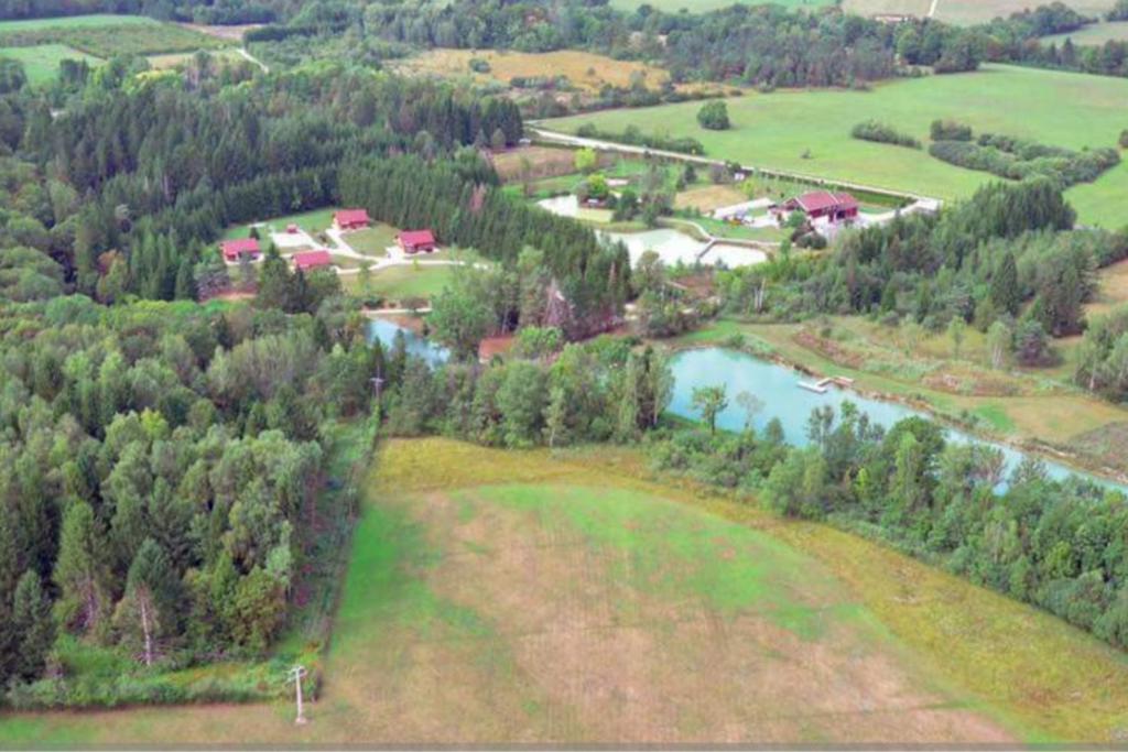 Вилла Gite Jura Mina Chalet Au Milieu De La Nature Ney Экстерьер фото
