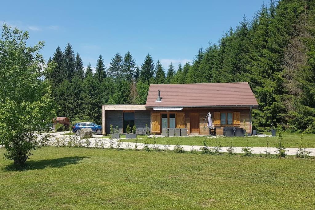 Вилла Gite Jura Mina Chalet Au Milieu De La Nature Ney Экстерьер фото
