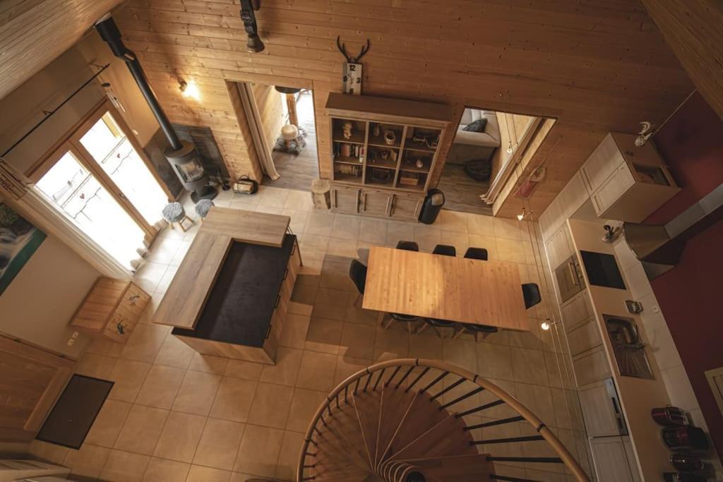 Вилла Gite Jura Mina Chalet Au Milieu De La Nature Ney Экстерьер фото