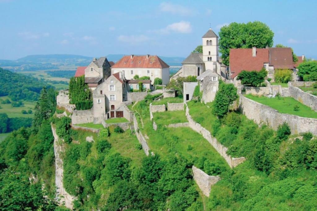 Вилла Gite Jura Mina Chalet Au Milieu De La Nature Ney Экстерьер фото